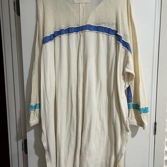 Free People We The Free Beach Prep Tee Button Oversized Pullover SMALL - Picture 3 of 3